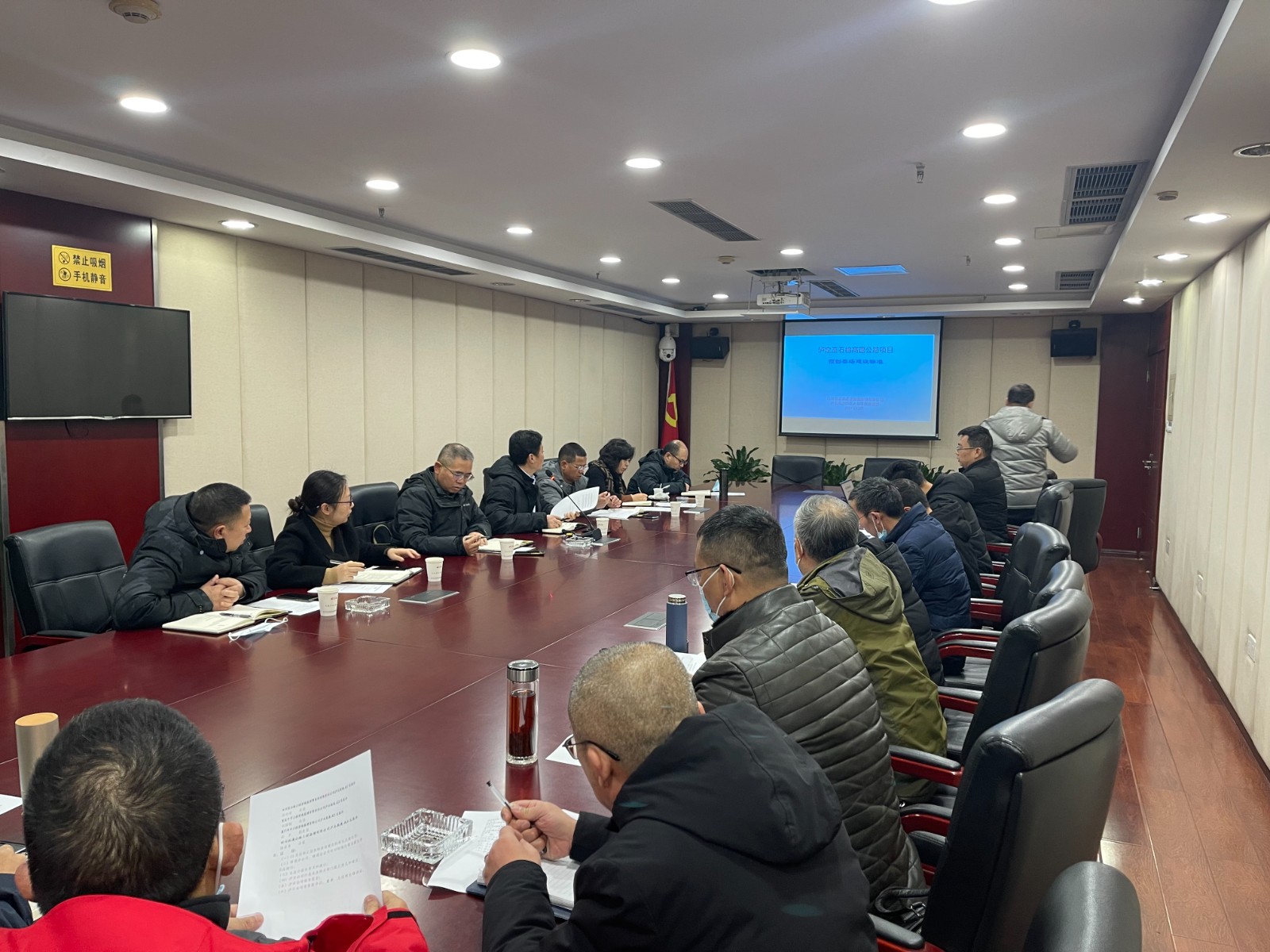 瀘石公司參加瀘石高速公路項目預制梁場(chǎng)建設標準化研討會(huì ).jpg