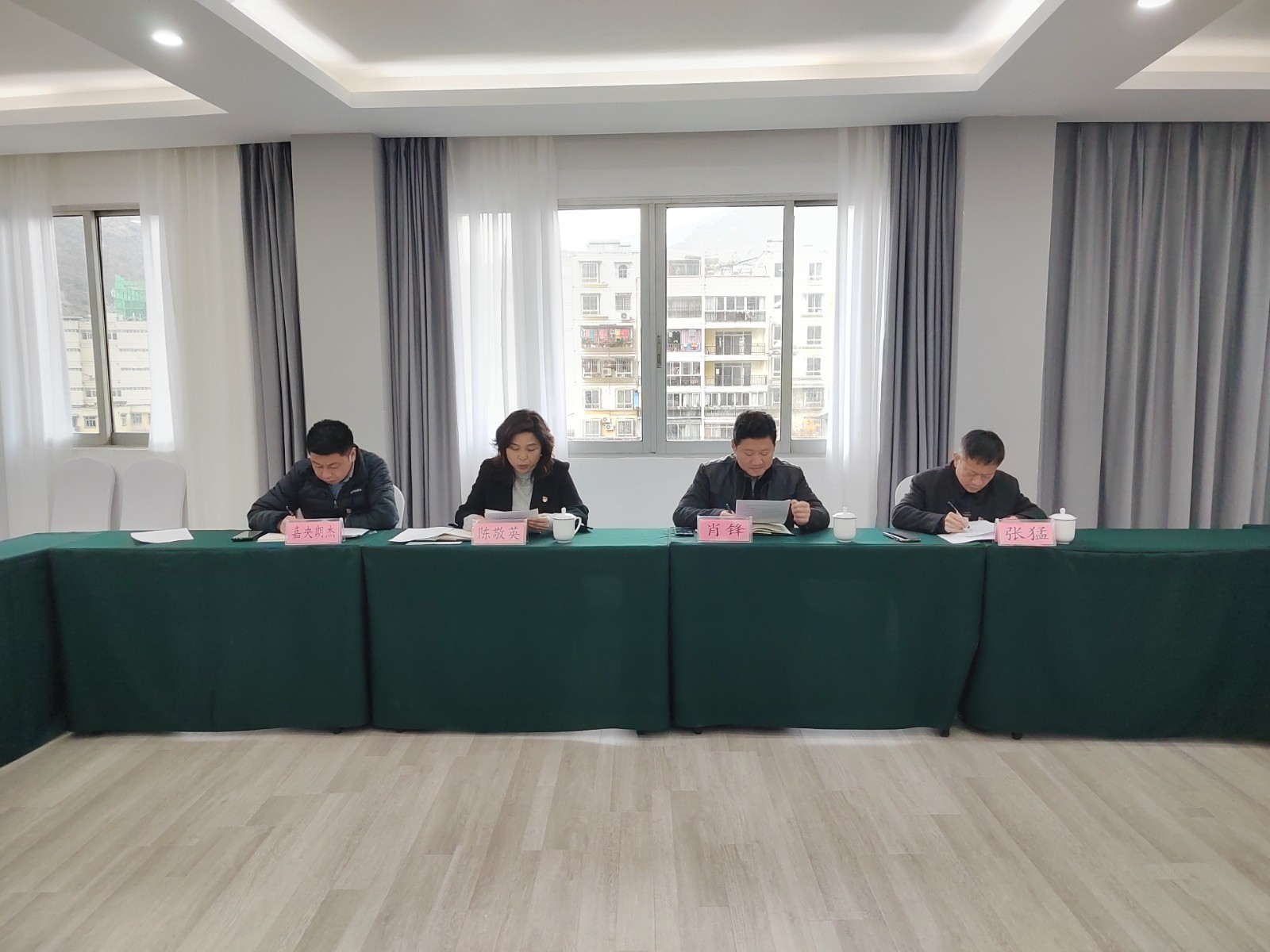 瀘石公司機關(guān)黨支部召開(kāi)2021年度組織生活會(huì )1.jpg